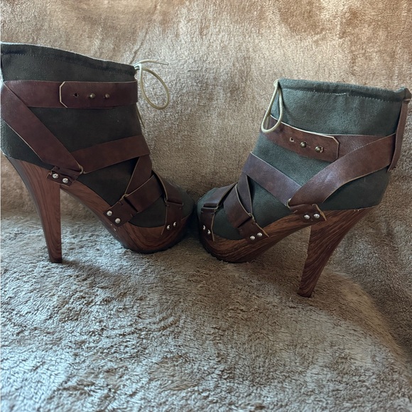 Dollhouse leather platform open toe ankle bootie size 11 - Picture 3 of 14